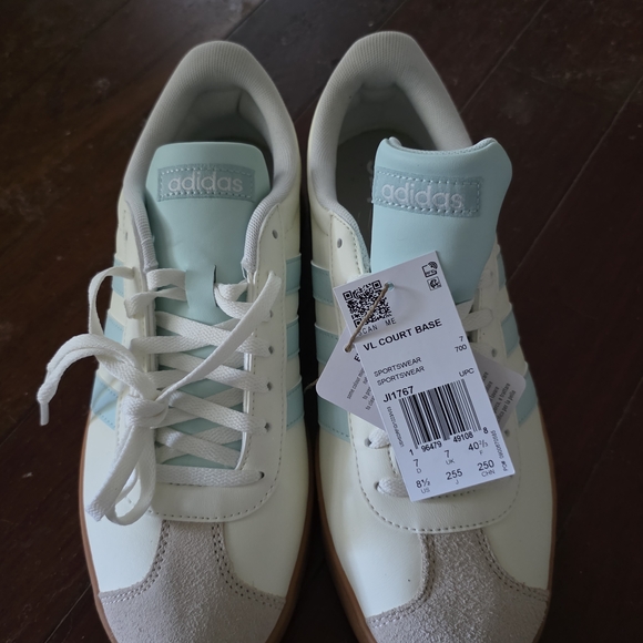 Adidas White and Blue Sneakers - Picture 4 of 6